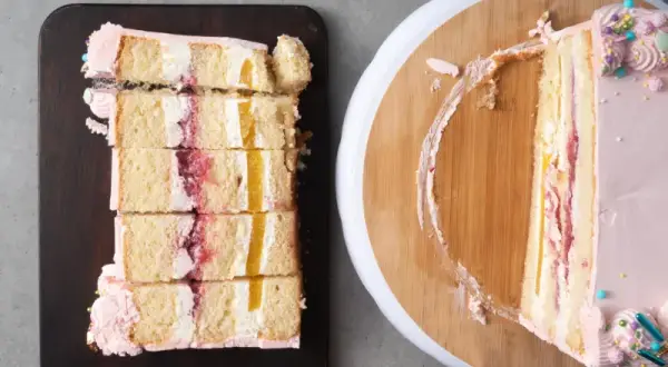 Jak perfekcyjnie pokroić wysoki tort? Bez stresu i równo!